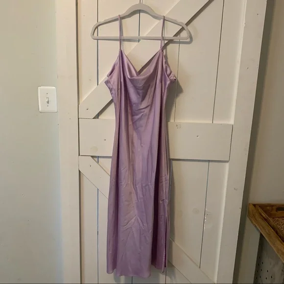Satin lavender dress - Picture 1 of 1